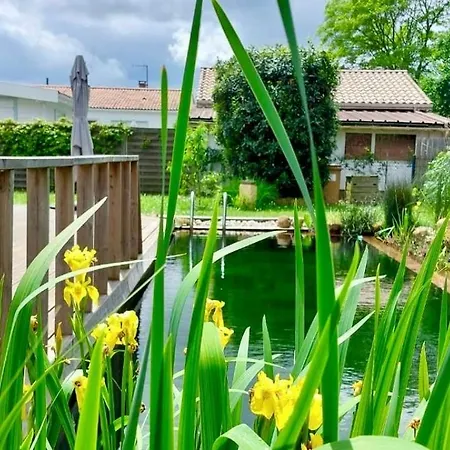 Maison Du Sentier Du Littoral