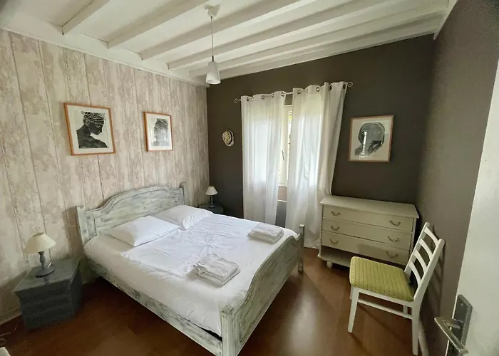 Maison Du Sentier Du Littoral 4*